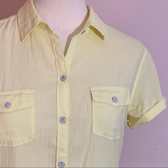 Eddie Bauer shaped fit lemon button-down top - Picture 3 of 5